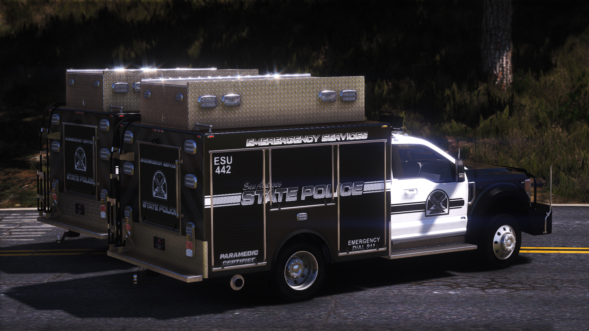 2022 Generic 5500 Class Crew & Single Cab Super Duty ESU / Bomb Squad ...